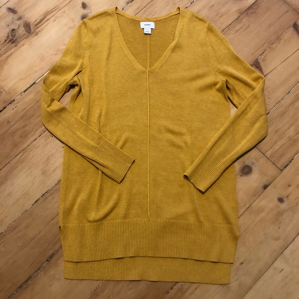 Old Navy Sweater